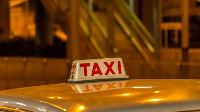 taxi_1587466203